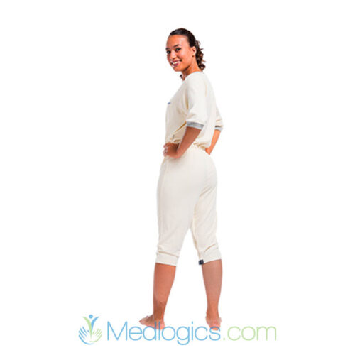 Incontinence pajamas with short sleeves and legs - Image 4